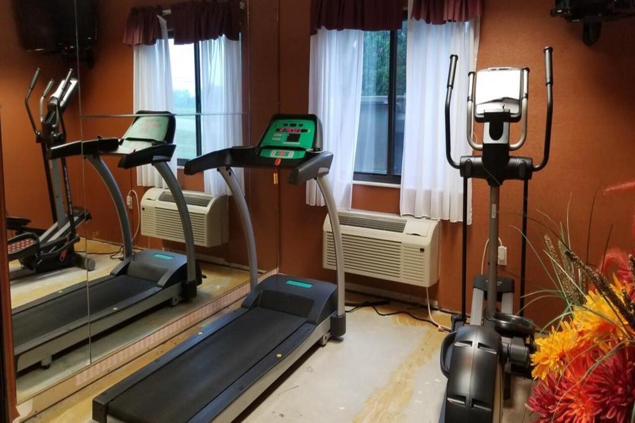 Fairbridge Inn & Suites Batavia-Darien Amusement Park Eksteriør bilde