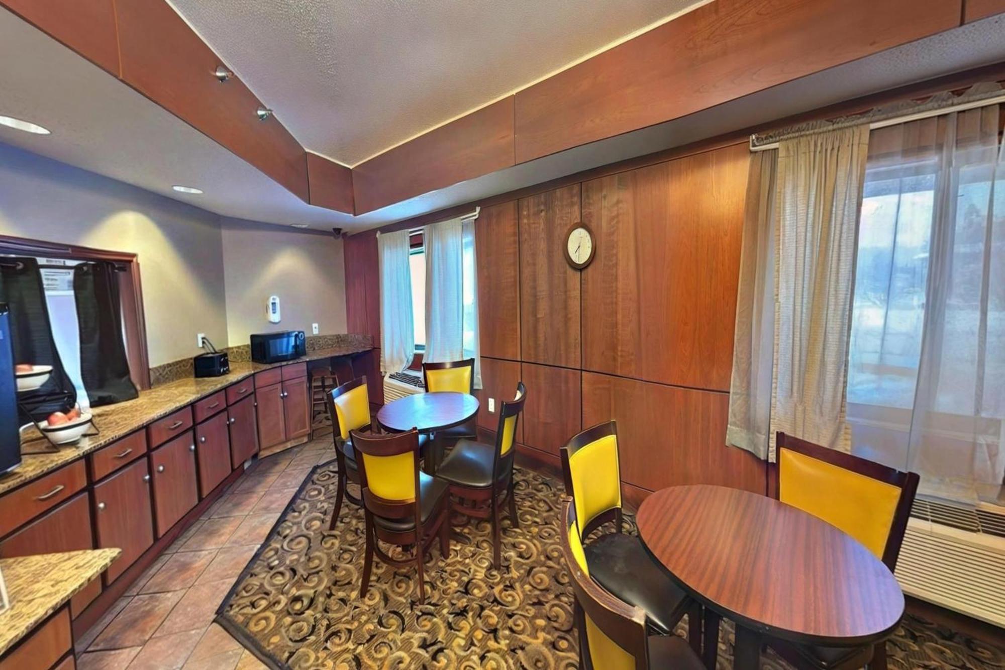 Fairbridge Inn & Suites Batavia-Darien Amusement Park Eksteriør bilde